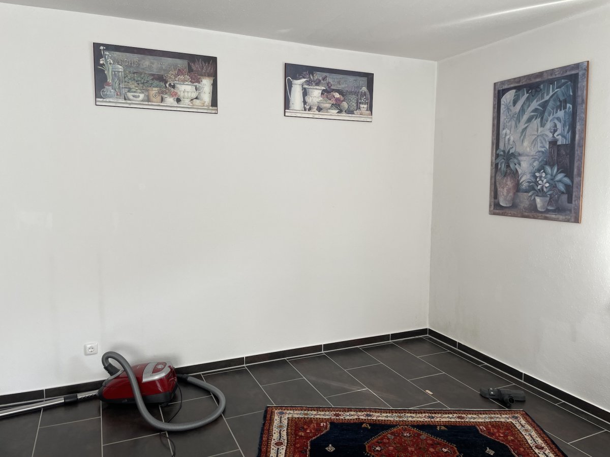 Zimmer der Schwester ohne Kleiderschrank